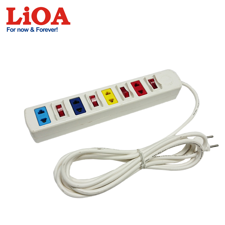 Ổ cắm kéo dài phổ thông 4 ổ cắm LiOA 4SOF3W - 4SOF3W