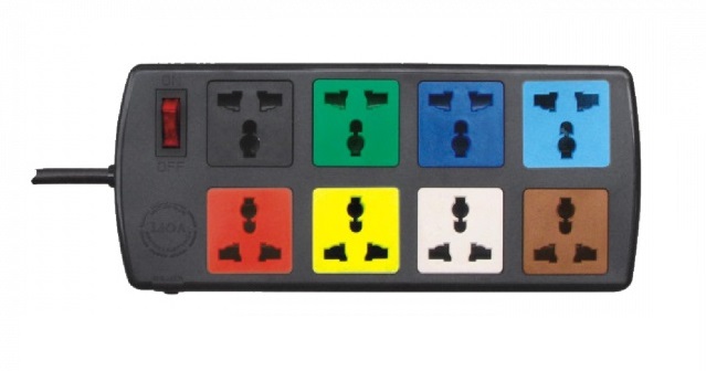 ổ cắm lioa 8 lỗ 3 chấu